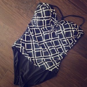 Pristine La Blanca Classy Black Graphic Swimsuit